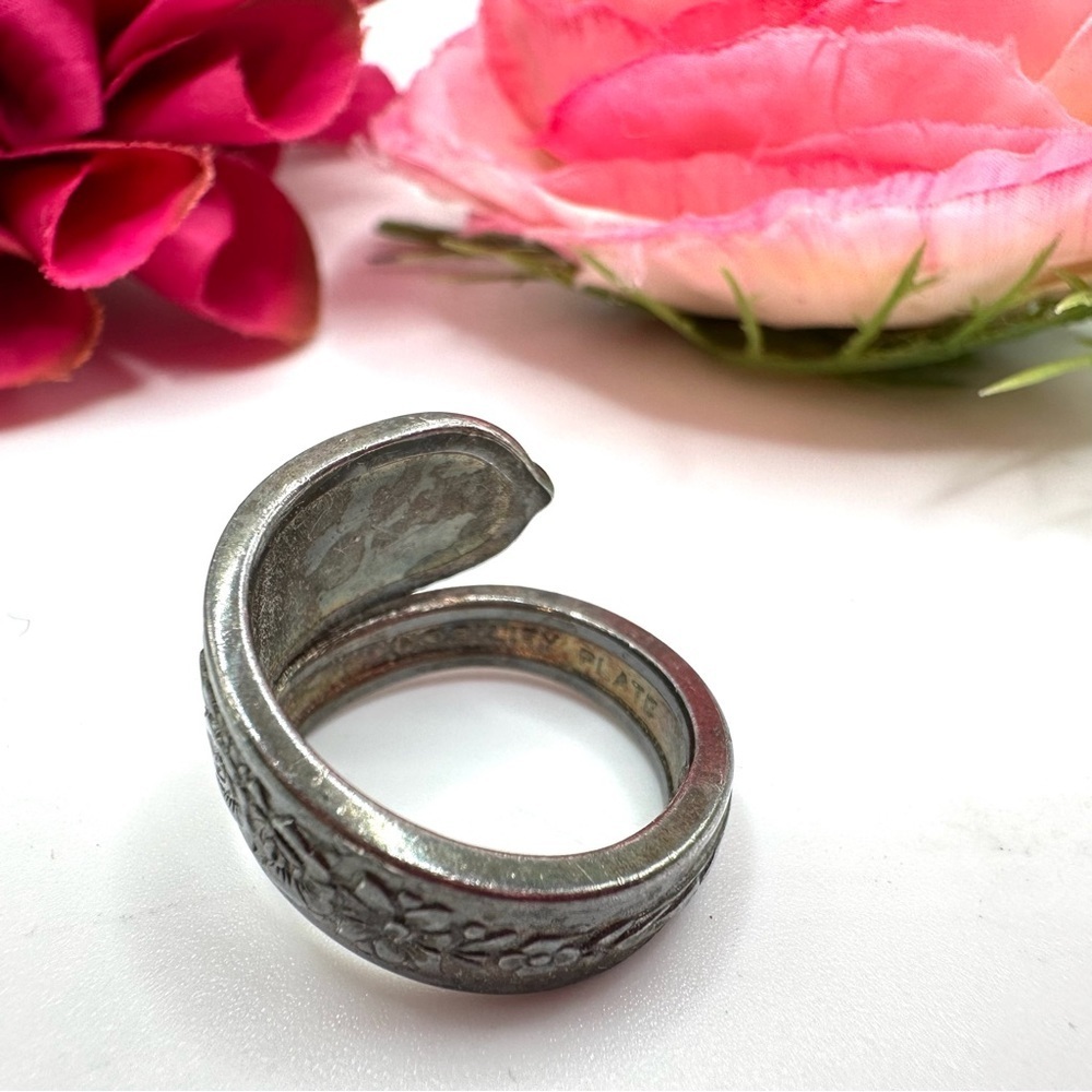 VINTAGE⚜️Wraparound Floral Spoon Ring - Picture 4 of 6
